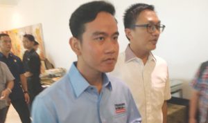 Gibran berpesan kepada TKN Indonesia agar bisa maju dan meraih kemenangan pada pemilu 2024
